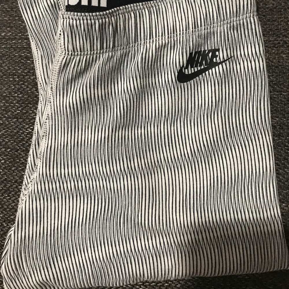 Women’s Nike Leggings